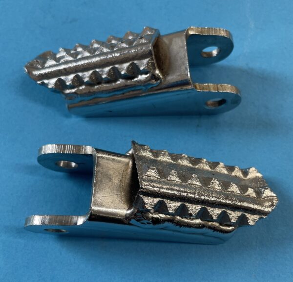 Beamish Suzuki (Silver Engine) Footrests (pair)