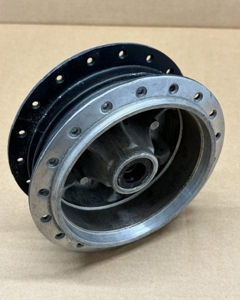 Bultaco Front Hub Parallel (125mm Drum) 54.04.005
